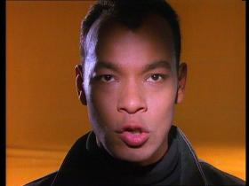 Fine Young Cannibals She Drives Me Crazy (PAL)